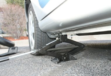 Where Can you Put the Jack on a Car?