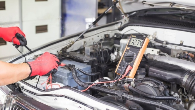 How to check a car battery multimeter
