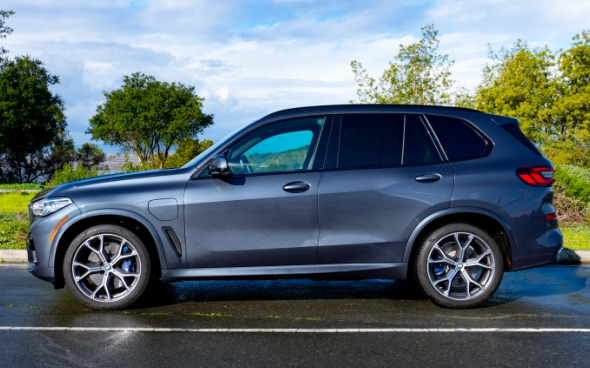 2021 BMW X5 xDrive45e PHEV review: A greener luxury sport SUV